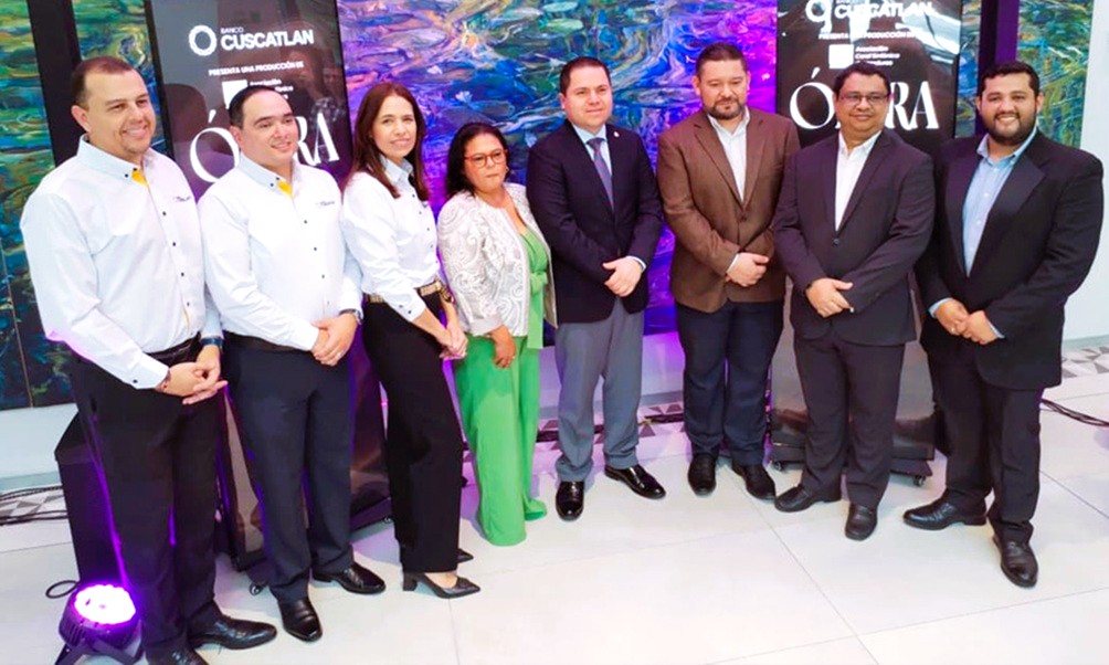 Banco CUSCATLAN eleva arte con noche lírica premium
