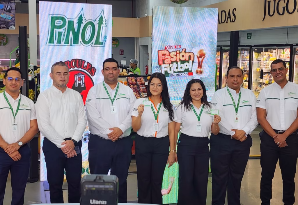 Supermercados La Colonia lleva emoción mundialista hasta México
