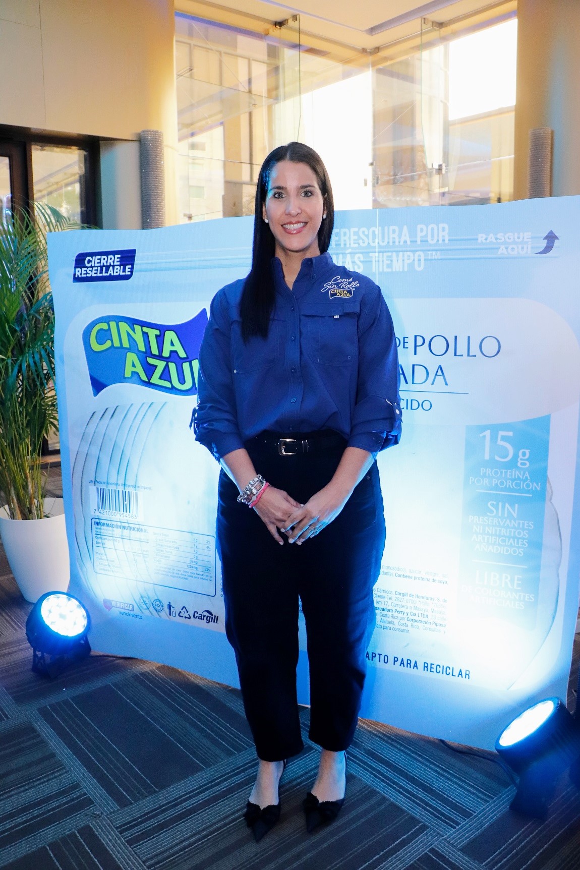 La estrategia y campaña publicitaria de la marca Cinta Azul fue presentada por Rina Ramos, gerente de marca de Cargill Food Latinoamérica.