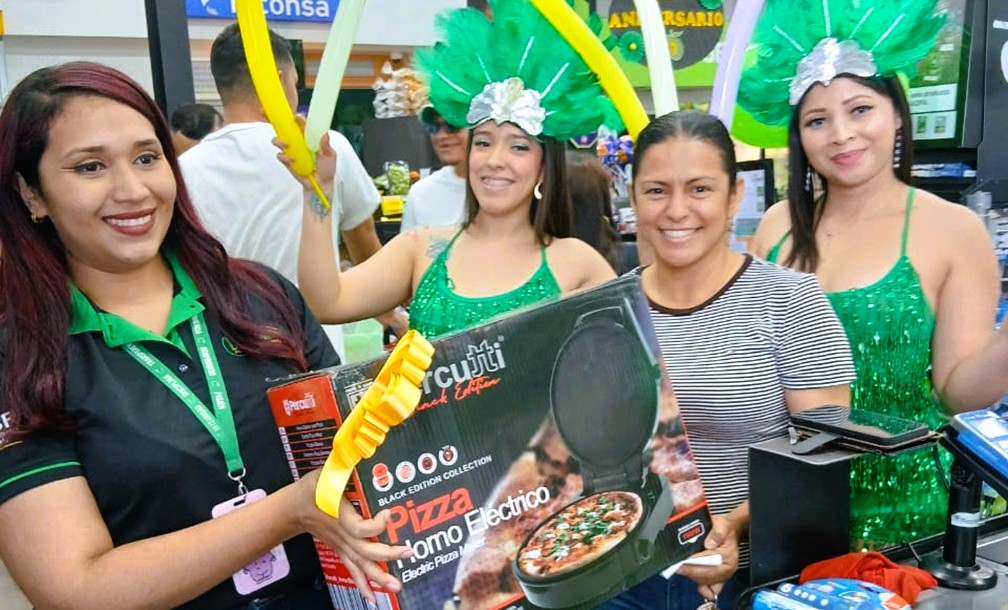 La Hora Ganadora vuelve a sorprender en Supermercados La Colonia