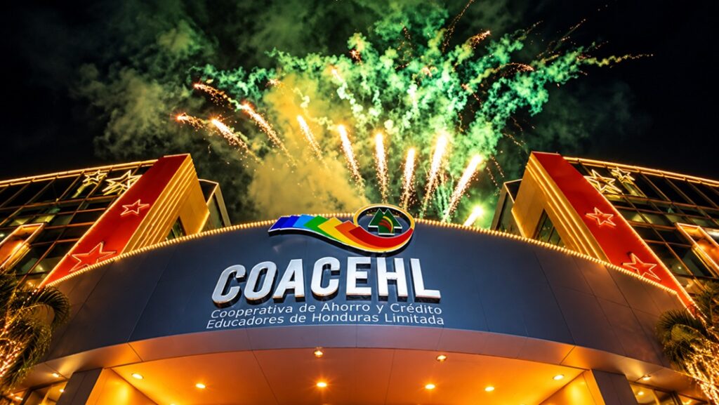 Tegucigalpa brilla con la celebración de los 50 años de COACEHL